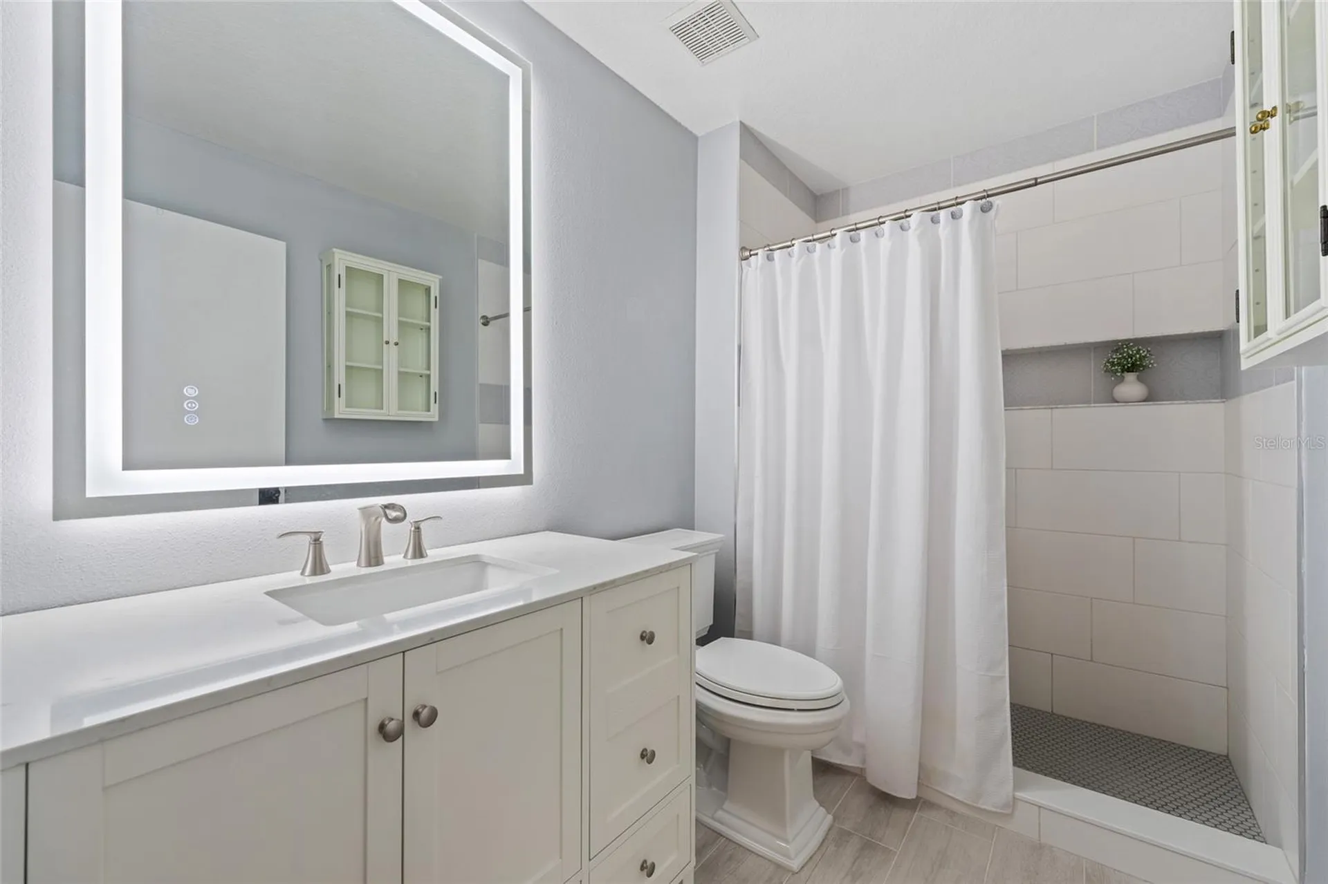 1010 Loch Vail Apopka FL 32712