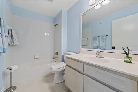 1010 Loch Vail Apopka FL 32712
