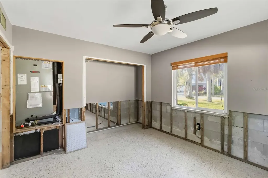 617 Calle De Peru Sarasota FL 34242