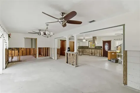 617 Calle De Peru Sarasota FL 34242