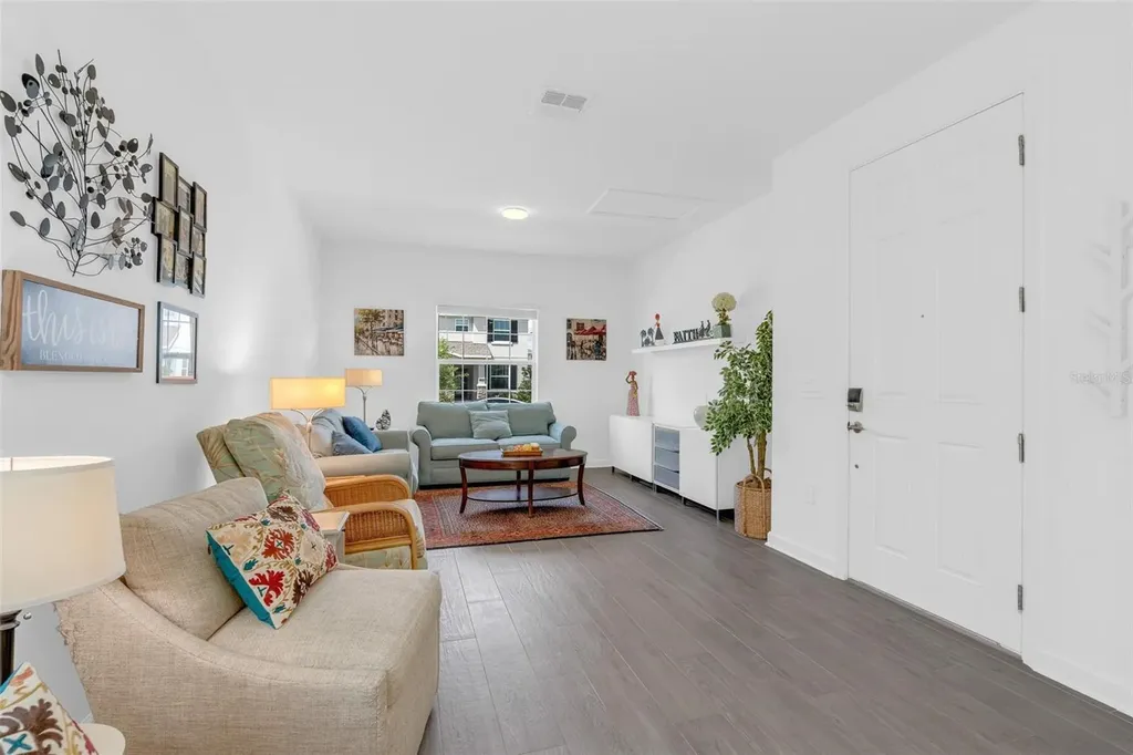 11941 Language Way Orlando FL 32832