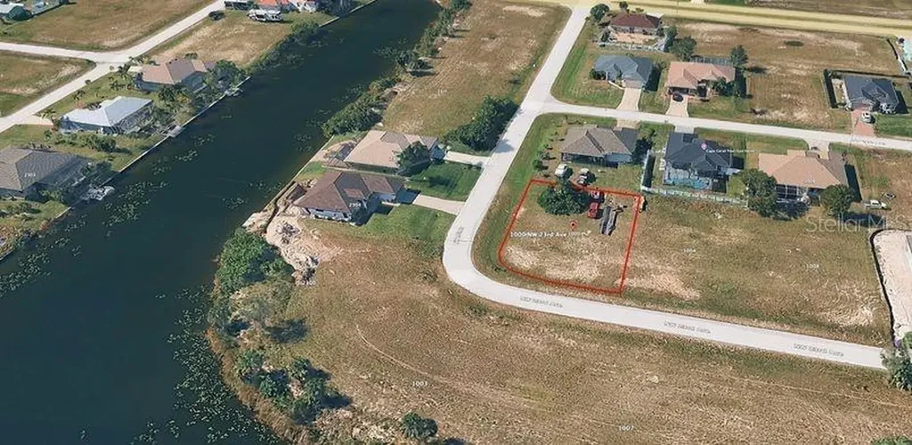 33 NW 15th Terrace Cape Coral FL 33993