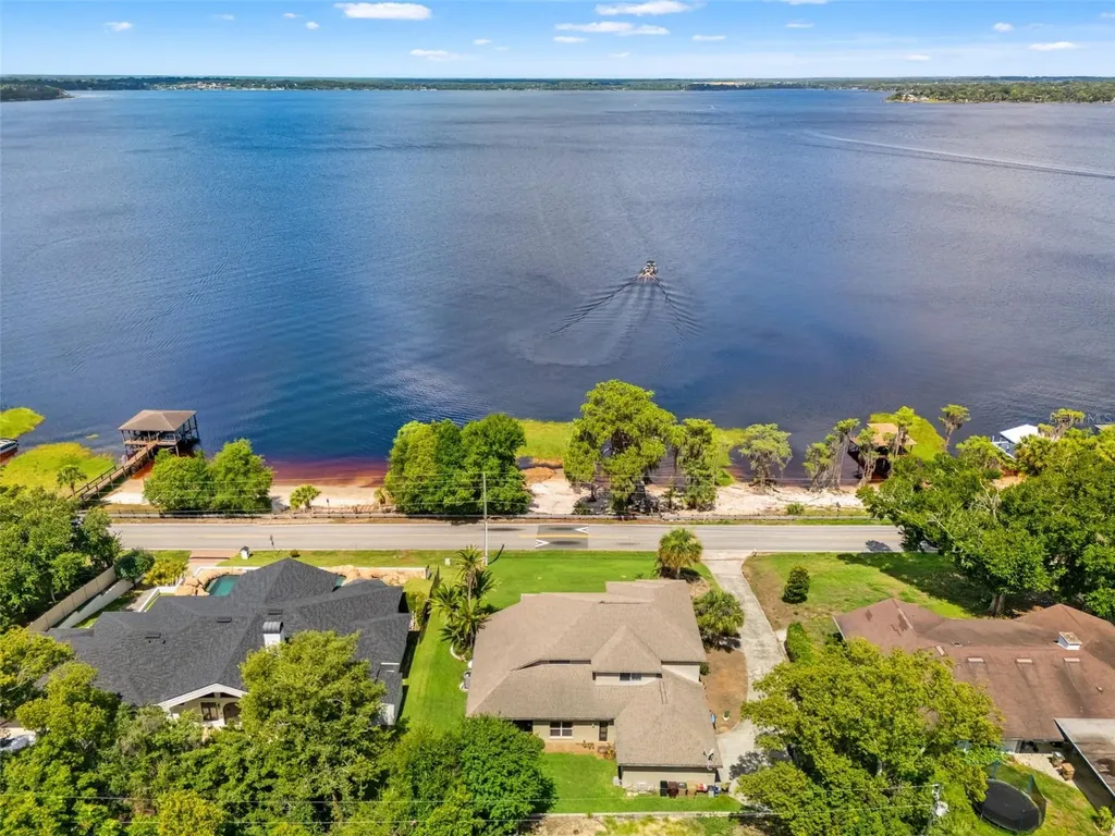 12932 Lakeshore Drive Clermont FL 34711