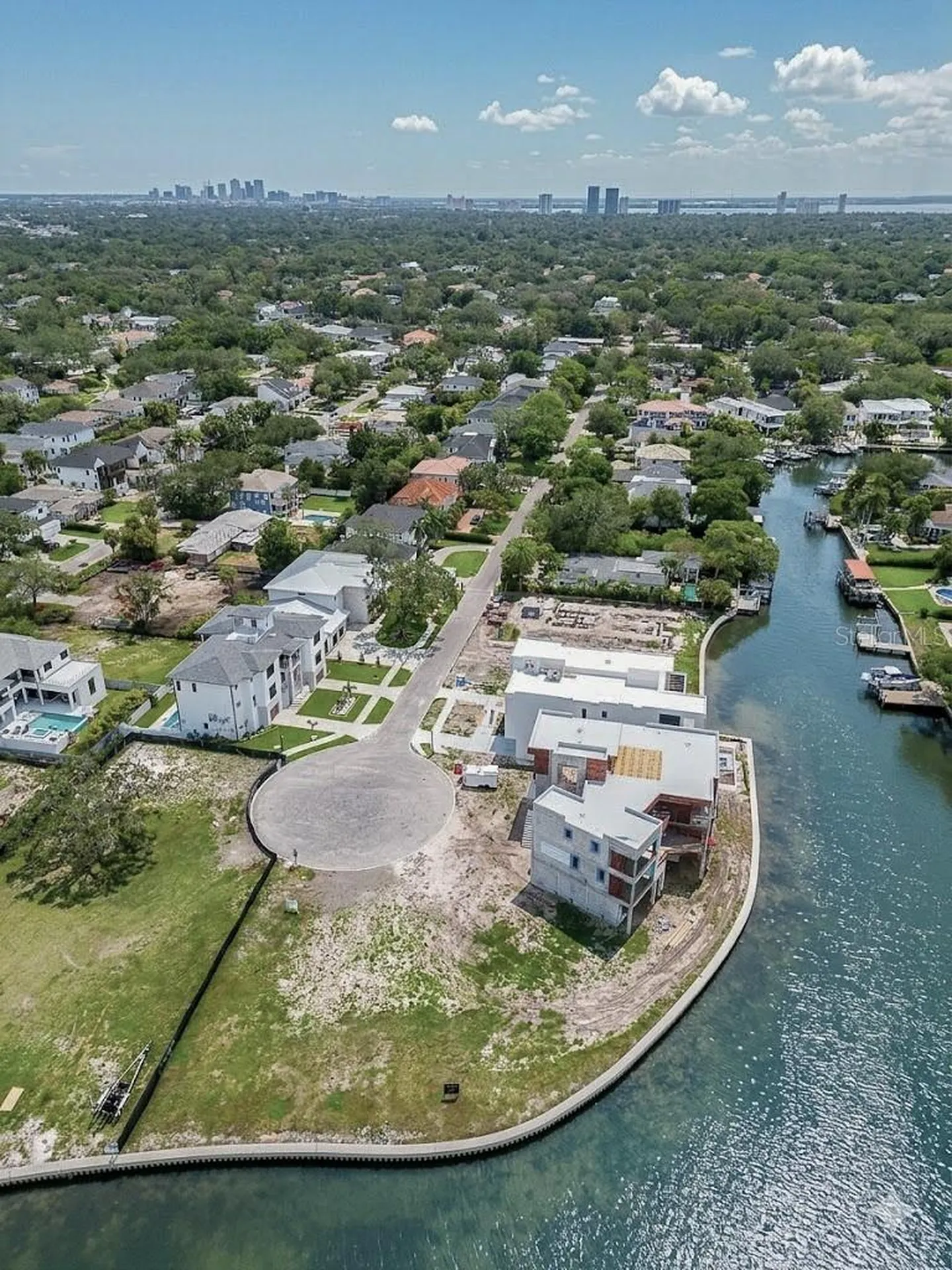 5028 W Leona Street Tampa FL 33629