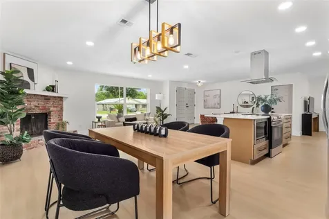 305 Robin Hill Drive Altamonte Springs FL 32701