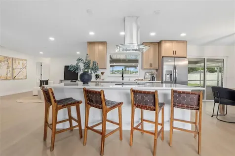305 Robin Hill Drive Altamonte Springs FL 32701