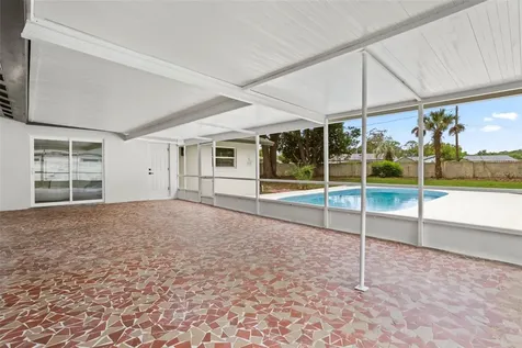 305 Robin Hill Drive Altamonte Springs FL 32701