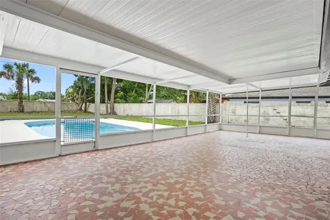 305 Robin Hill Drive Altamonte Springs FL 32701