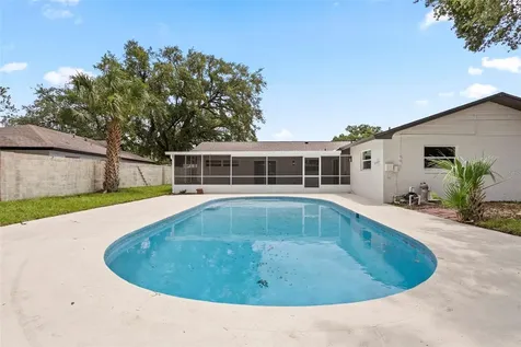 305 Robin Hill Drive Altamonte Springs FL 32701