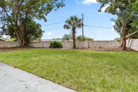 305 Robin Hill Drive Altamonte Springs FL 32701