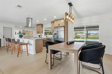 305 Robin Hill Drive Altamonte Springs FL 32701