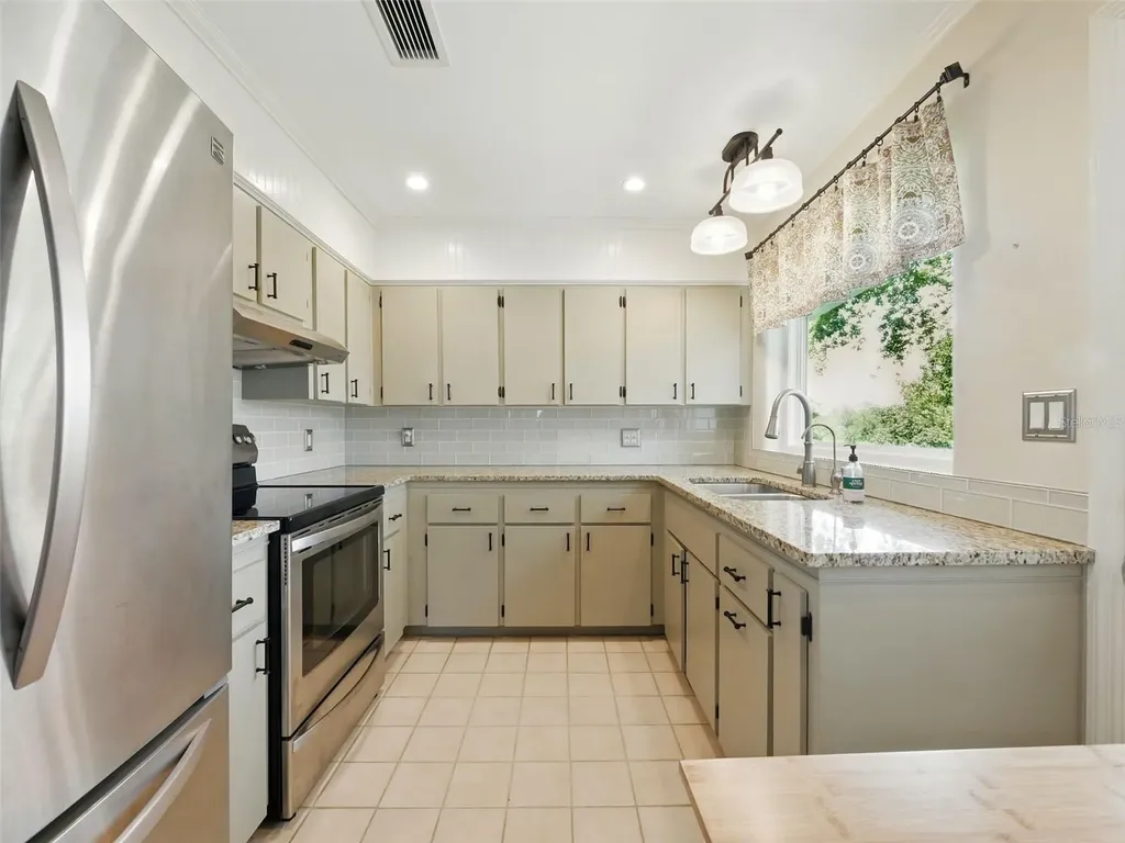 1426 Crestview Drive Mount Dora FL 32757