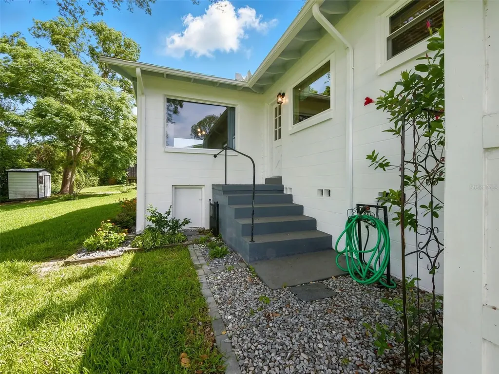 1426 Crestview Drive Mount Dora FL 32757
