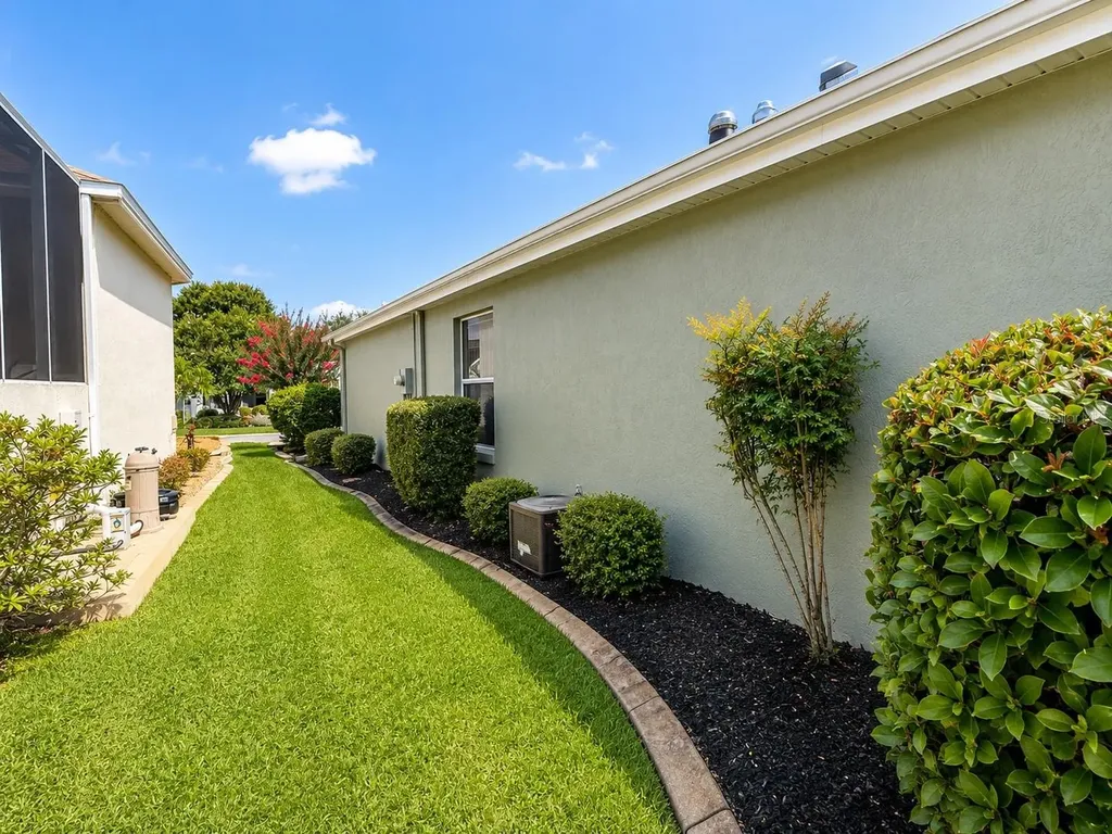 1211 Cabella Circle Lady Lake FL 32159