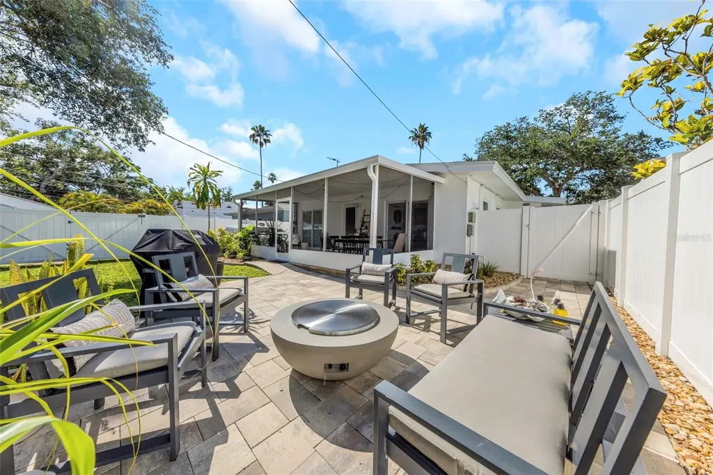 1109 Marine Street Clearwater FL 33755