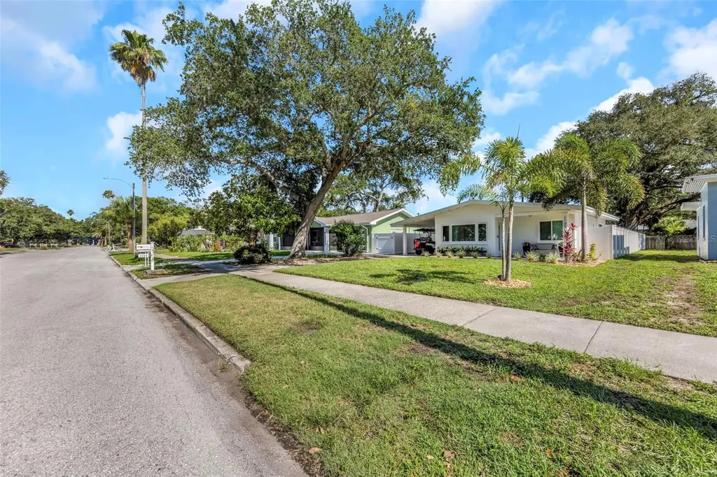 1109 Marine Street Clearwater FL 33755