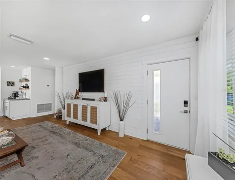 1109 Marine Street Clearwater FL 33755