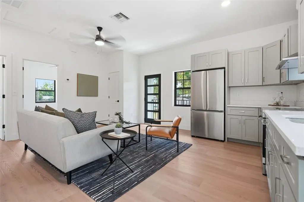 3516 21st Avenue S St Petersburg FL 33711