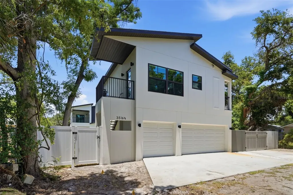 3516 21st Avenue S St Petersburg FL 33711