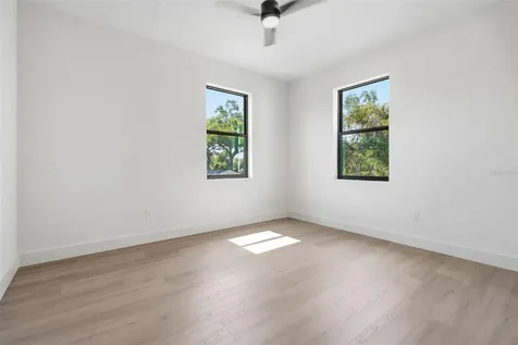 3516 21st Avenue S St Petersburg FL 33711
