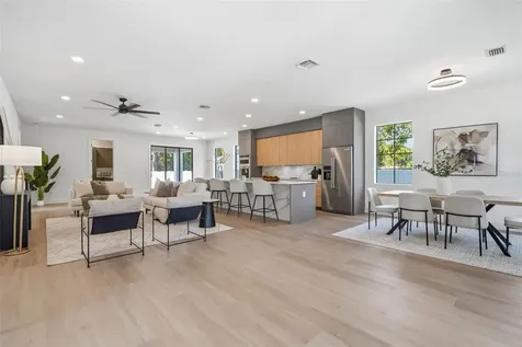 3516 21st Avenue S St Petersburg FL 33711