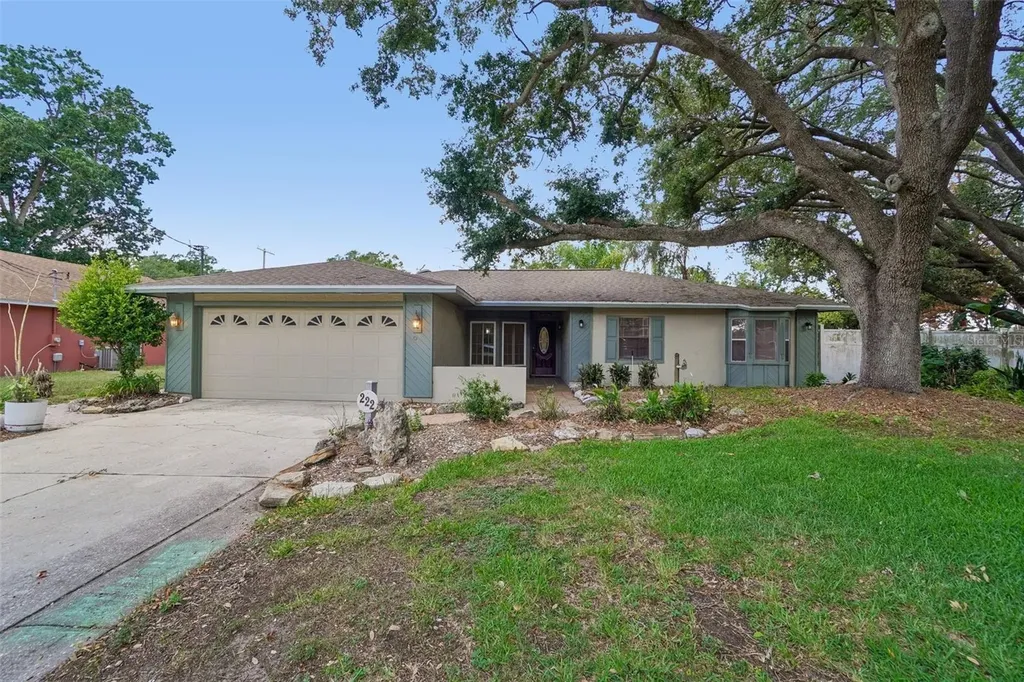 222 Lakeview Drive Auburndale FL 33823