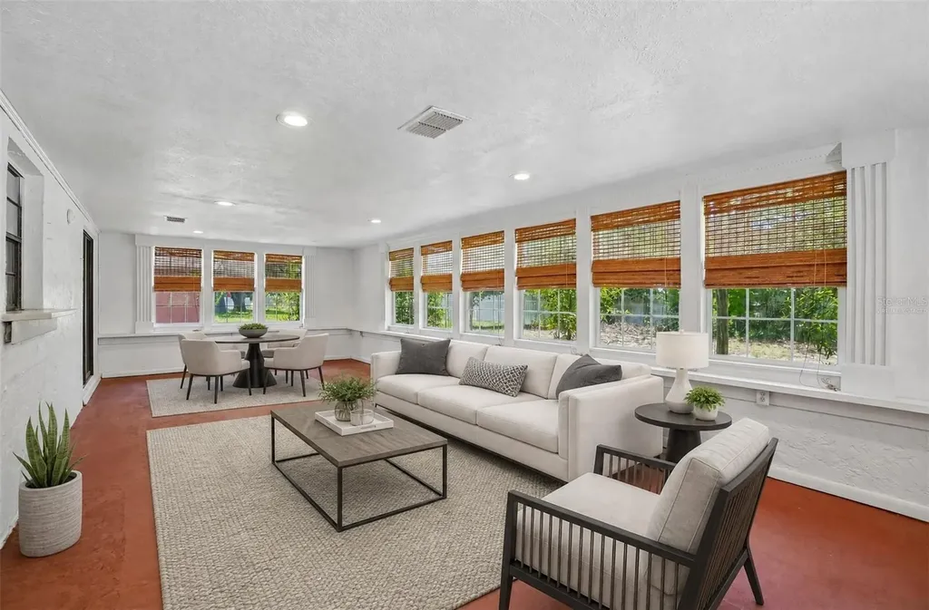 222 Lakeview Drive Auburndale FL 33823
