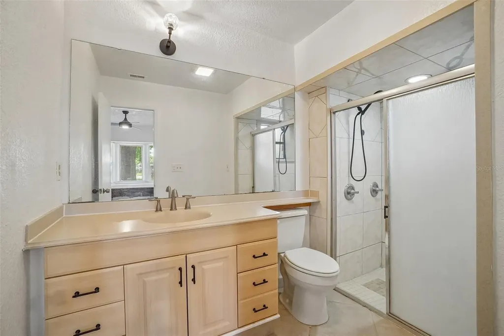 222 Lakeview Drive Auburndale FL 33823