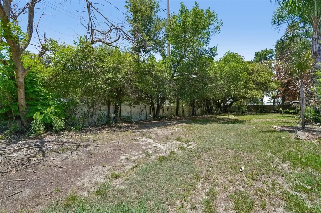 222 Lakeview Drive Auburndale FL 33823