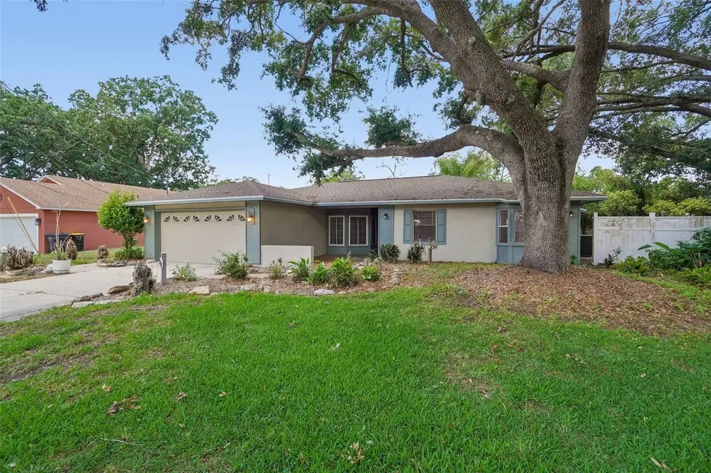 222 Lakeview Drive Auburndale FL 33823