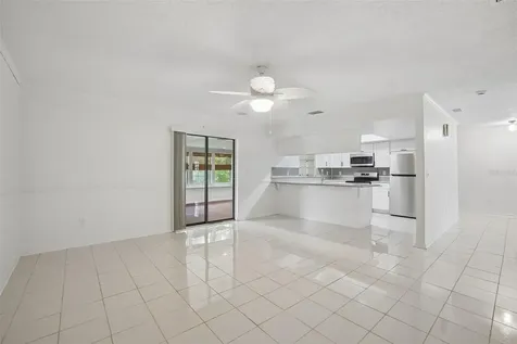 222 Lakeview Drive Auburndale FL 33823