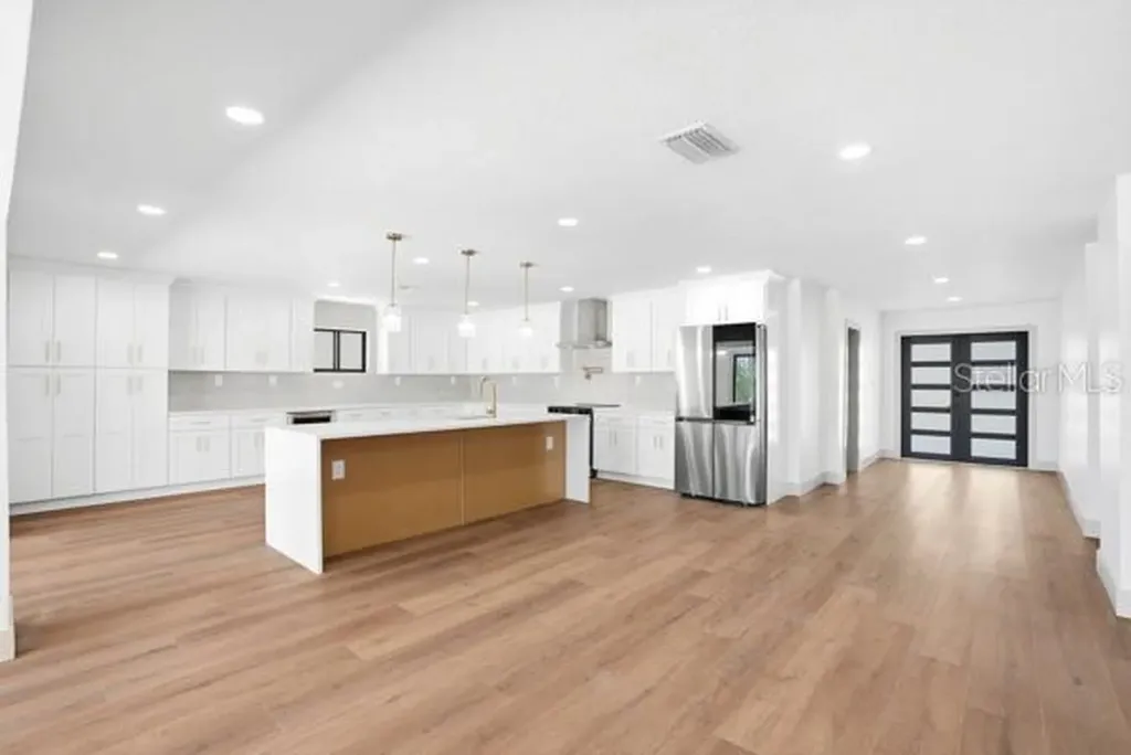 567 Baywood Drive S Dunedin FL 34698