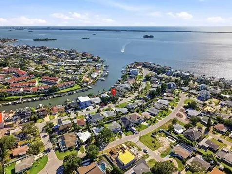 567 Baywood Drive S Dunedin FL 34698