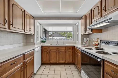 151 White Oak Circle Maitland FL 32751