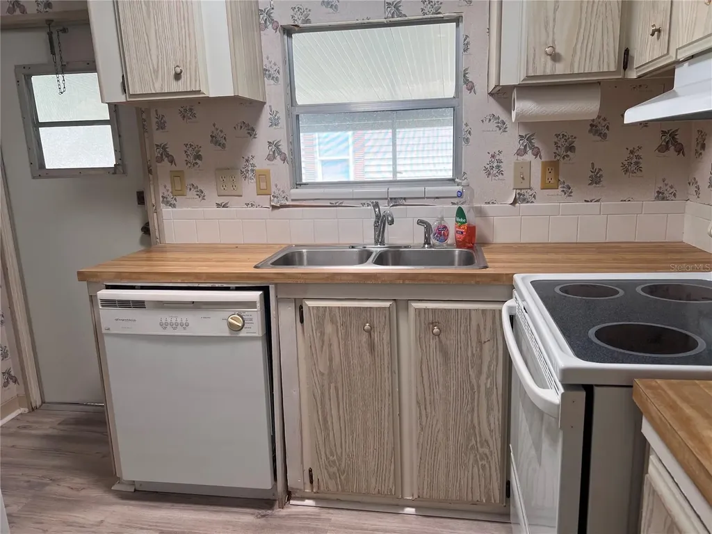 103 S Fiji Circle Englewood FL 34223
