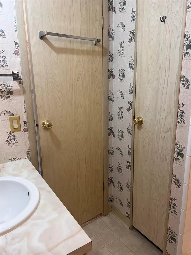 103 S Fiji Circle Englewood FL 34223