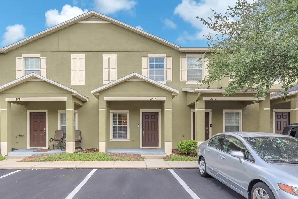 2719 Lantern Hill Avenue Brandon FL 33511