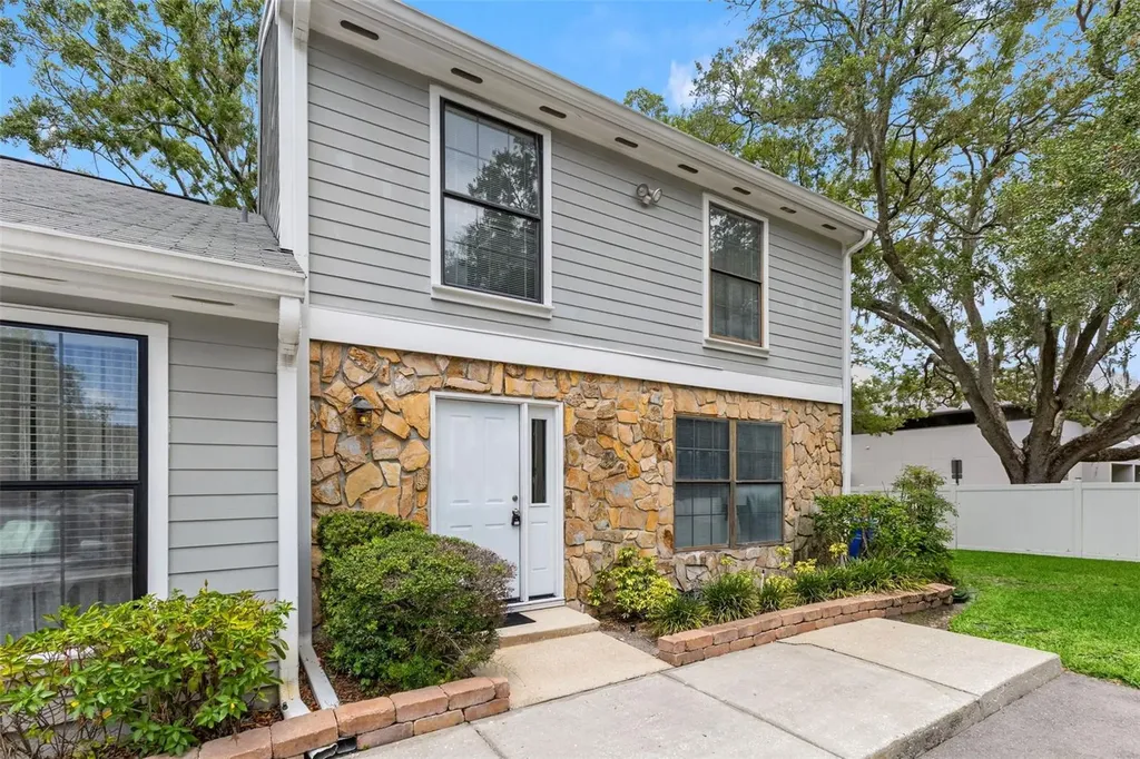 14809 Winding Creek Court Tampa FL 33613