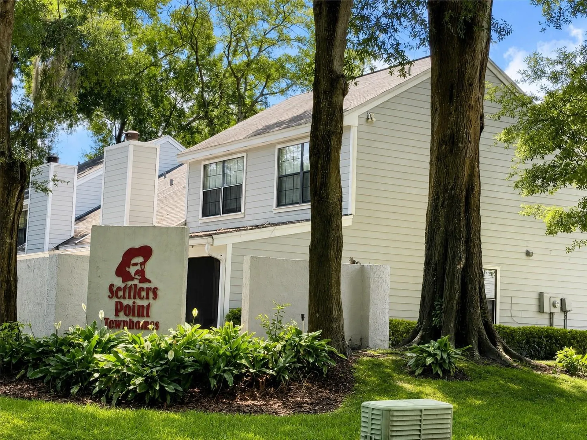 14809 Winding Creek Court Tampa FL 33613