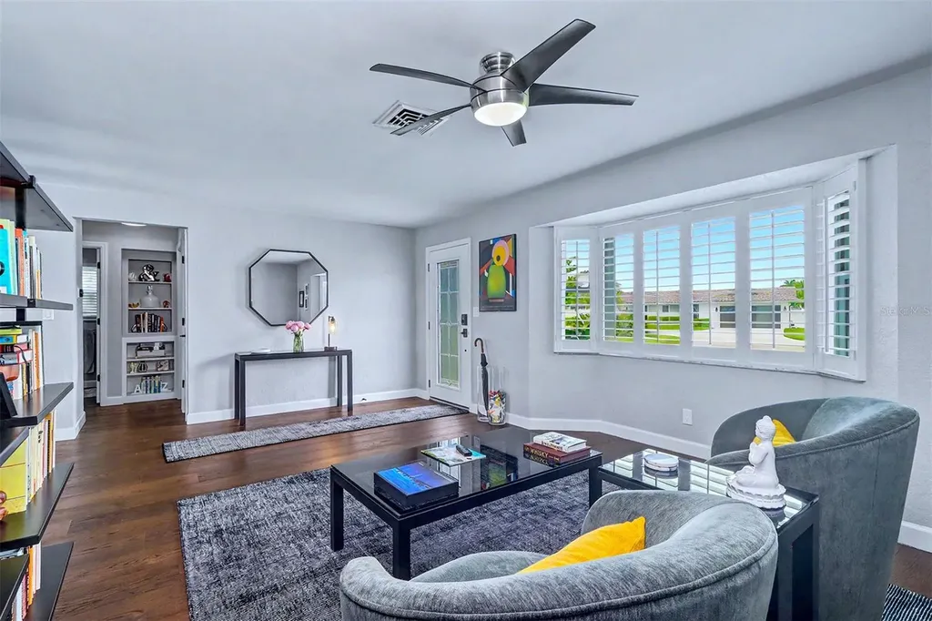 11624 Grove Street Seminole FL 33772