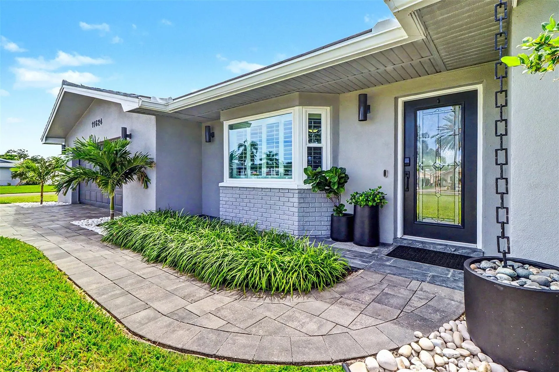 11624 Grove Street Seminole FL 33772