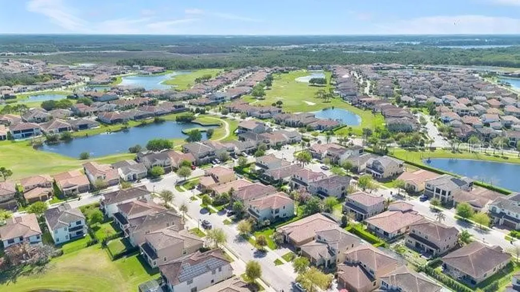 10466 Siddington Drive Orlando FL 32832