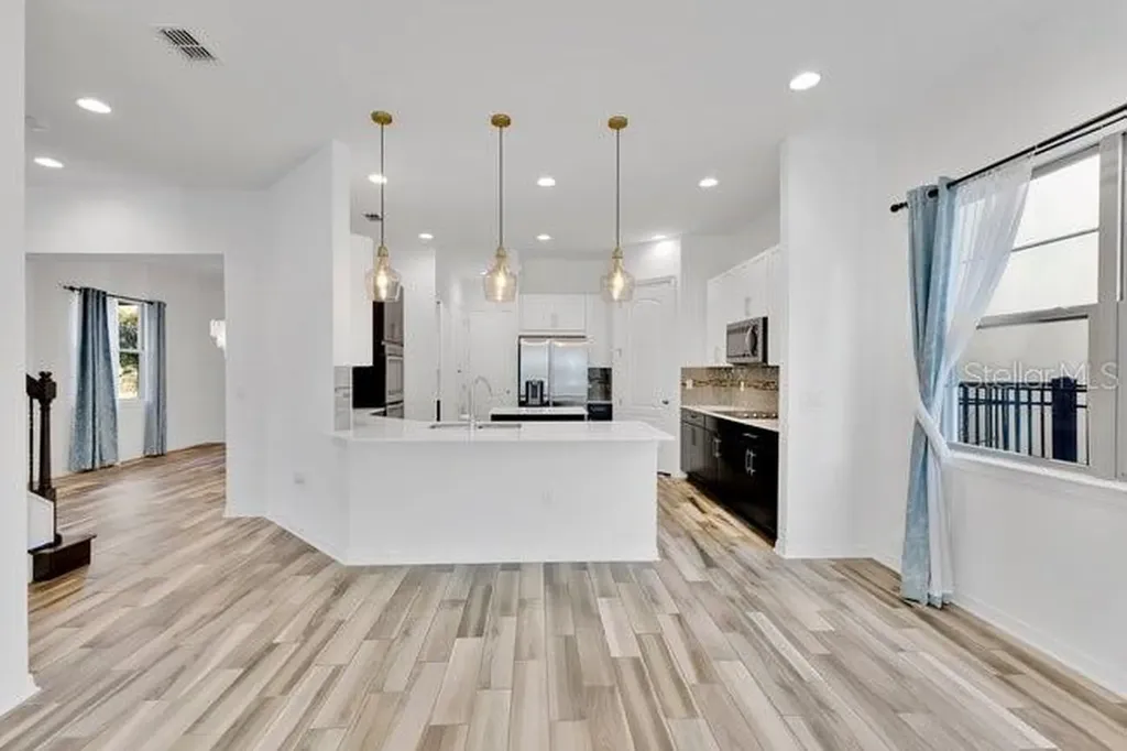 10466 Siddington Drive Orlando FL 32832