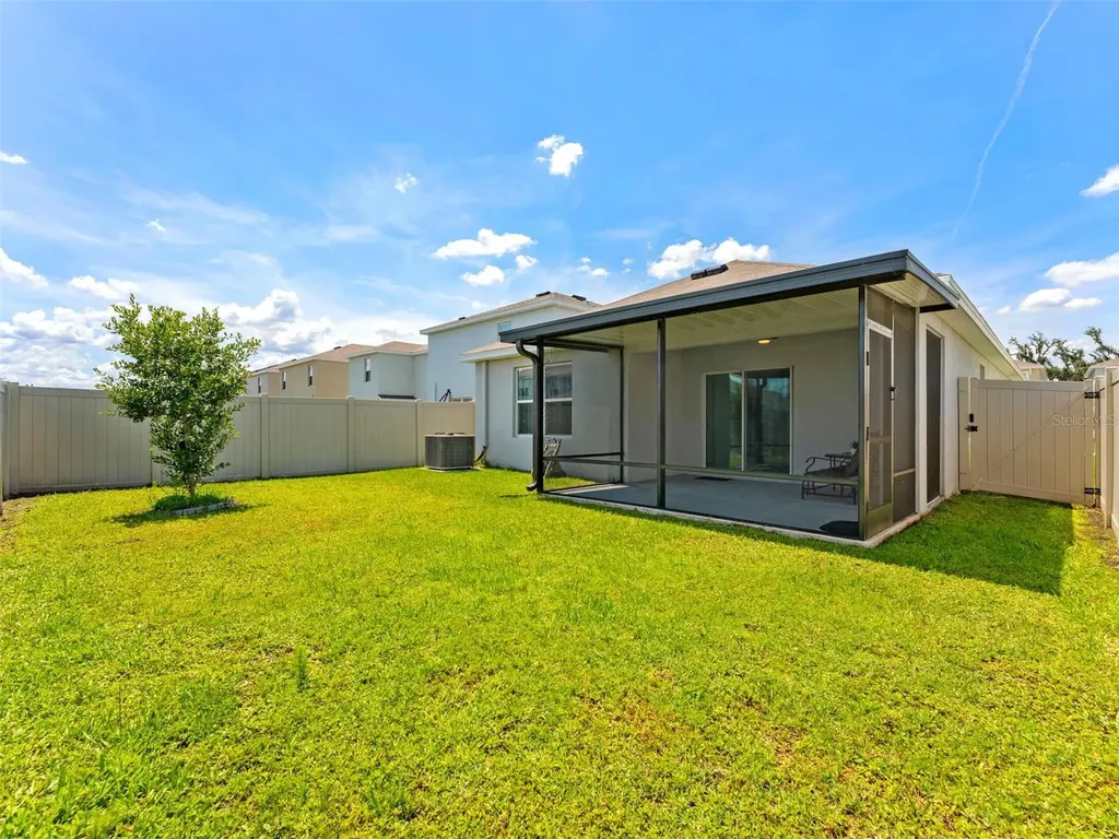 5782 Hollingworth Trail Wesley Chapel FL 33545
