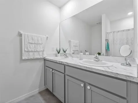 5782 Hollingworth Trail Wesley Chapel FL 33545