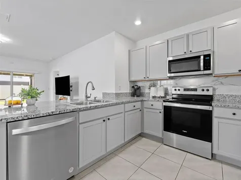5782 Hollingworth Trail Wesley Chapel FL 33545