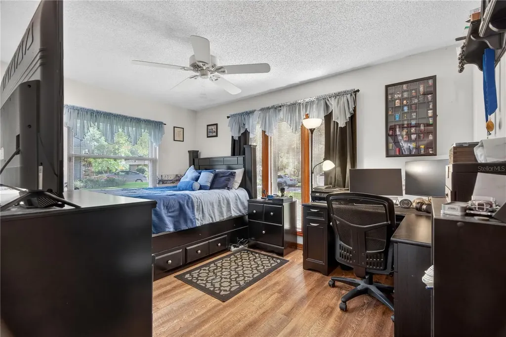 4922 Briar Oaks Circle Orlando FL 32808