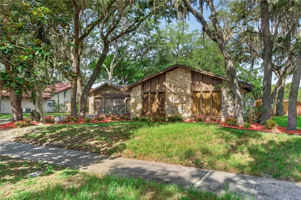 4922 Briar Oaks Circle Orlando FL 32808