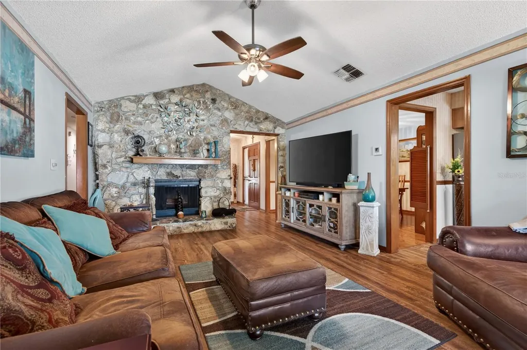 4922 Briar Oaks Circle Orlando FL 32808