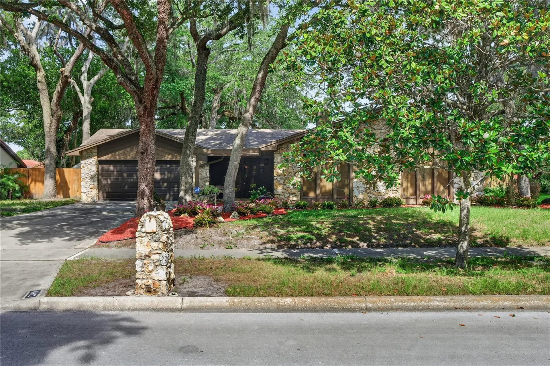 4922 Briar Oaks Circle Orlando FL 32808
